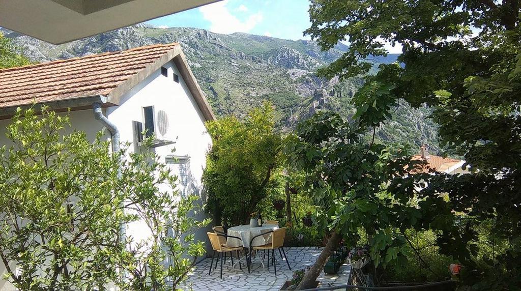 Apartments Casa Mia Kotor Exteriör bild