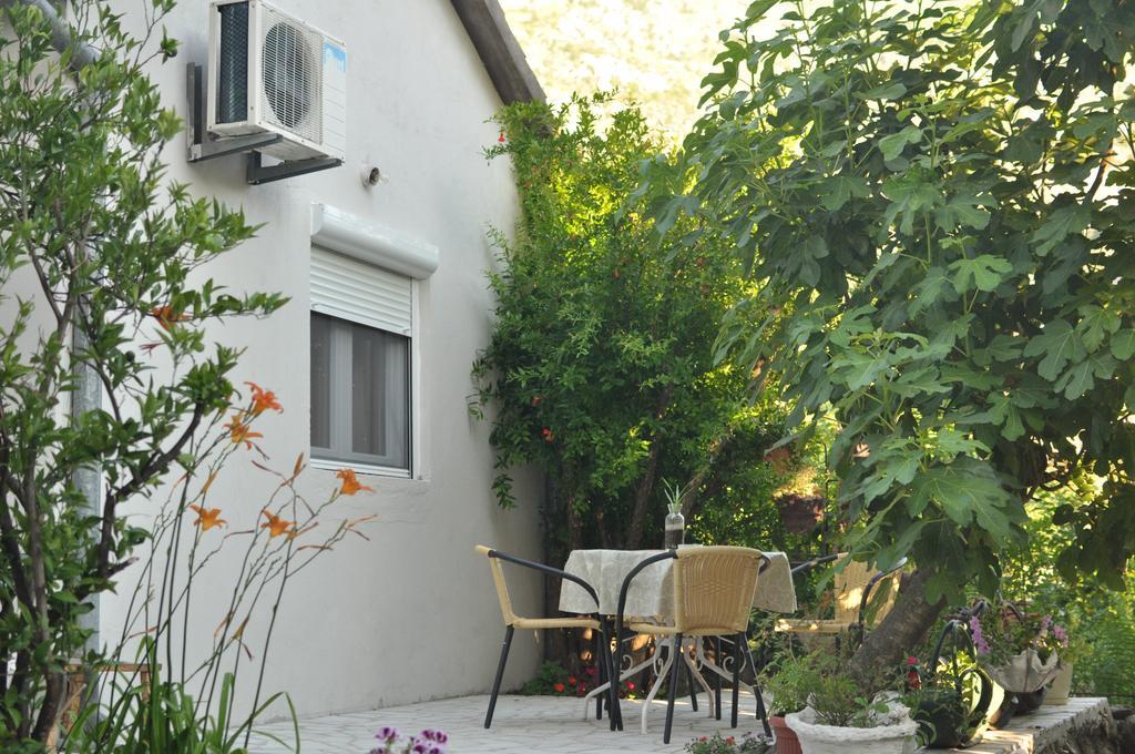 Apartments Casa Mia Kotor Exteriör bild